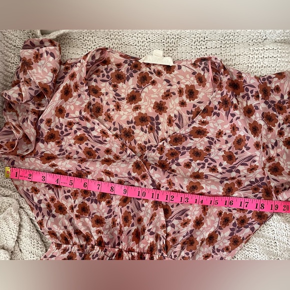Floral midi flutter sleeves pink dress size S - Picture 3 of 4